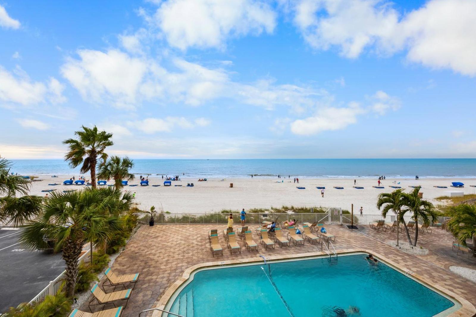 201 Sandy Shores Condos St. Pete Beach Zewnętrze zdjęcie